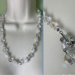 Vintage Vendome 50’s 60’s Iridescent Stamped Single Strand Necklace Luxury